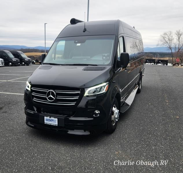 2025 Midwest Automotive Designs D6 Photo in Staunton, VA 24401