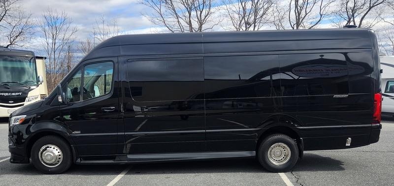 2025 Midwest Automotive Designs J-CLUB Photo in Staunton, VA 24401