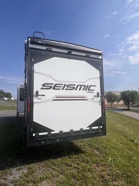 2025 Jayco 399 Photo in Staunton, VA 24401