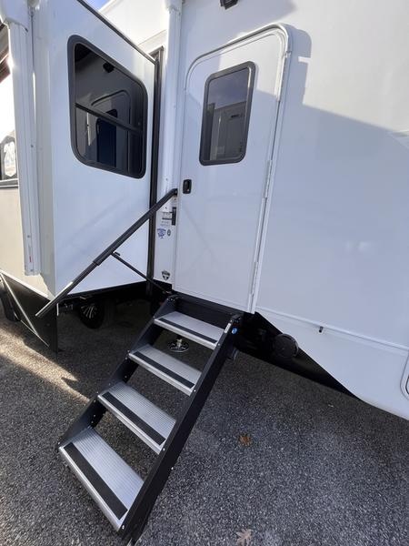 2024 Jayco 360DBOK Photo in Staunton, VA 24401