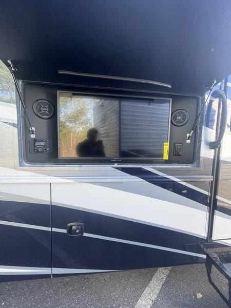 2024 Jayco Precept Prestige 36B Photo in Staunton, VA 24401