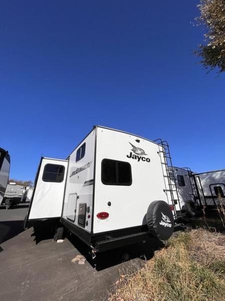2024 Jayco Jay Feather 27BHB Photo in Staunton, VA 24401