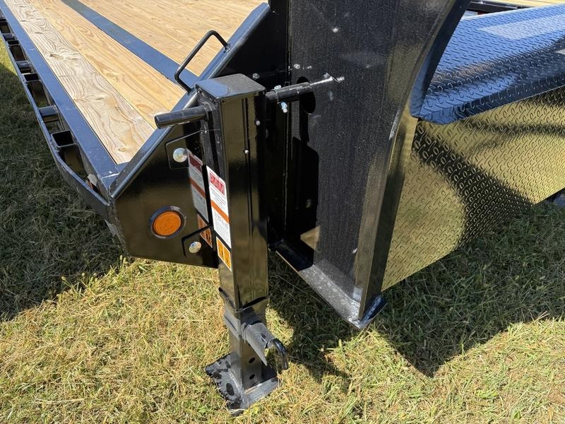 2026 PJ Trailer LS: Low-Pro Flatdeck with Singles LSQ2572BSWK Photo in Staunton, VA 24401