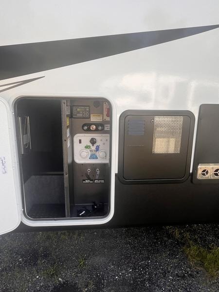 2025 Jayco 399 Photo in Staunton, VA 24401