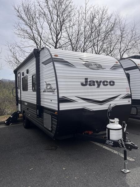 2024 Jayco Jay Flight SLX 195RB Photo in Staunton, VA 24401