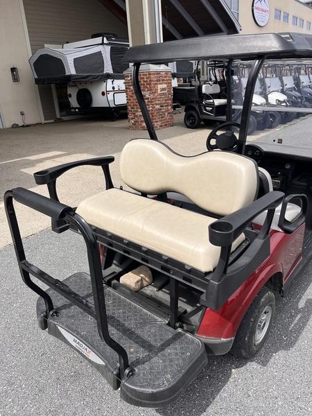 2019 E-Z-GO RXV® Electric Photo in Staunton, VA 24401