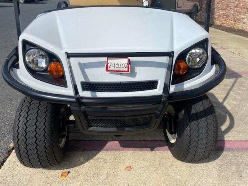 2024 Cushman® SHUTTLE 2 ELITE Photo in Staunton, VA 24401