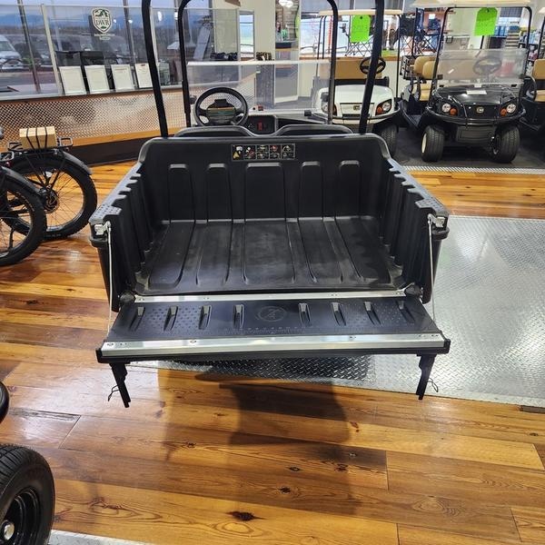 2024 Cushman® HAULER 800X Photo in Staunton, VA 24401