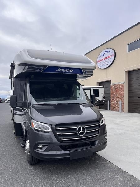 2023 Jayco Melbourne Prestige 24NP Photo in Staunton, VA 24401