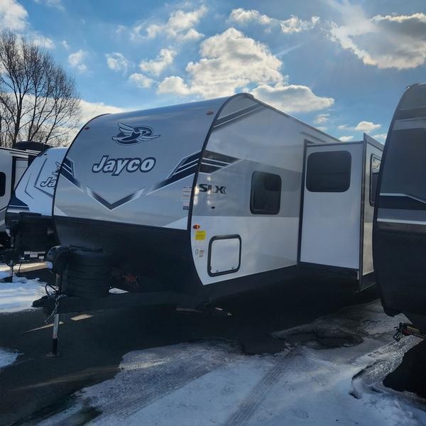 2025 Jayco 380DQS Photo in Staunton, VA 24401