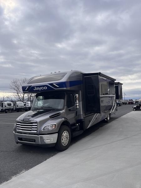 2024 Jayco Seneca 37M Photo in Staunton, VA 24401