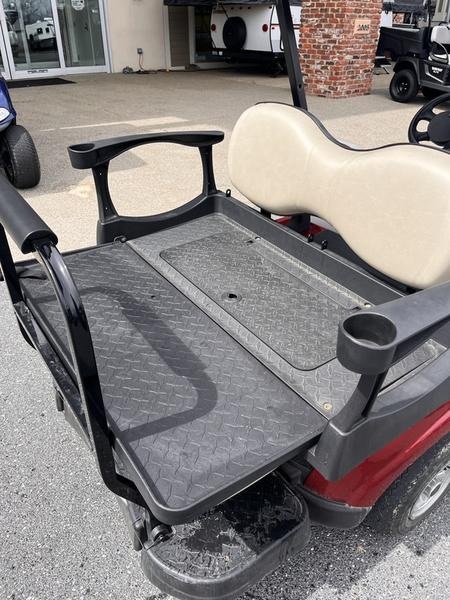 2019 E-Z-GO RXV® Electric Photo in Staunton, VA 24401