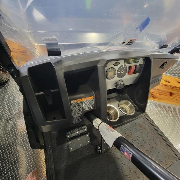 2024 E-Z-GO Express™ S4 ELiTE™ Lithium Platinum Photo in Staunton, VA 24401