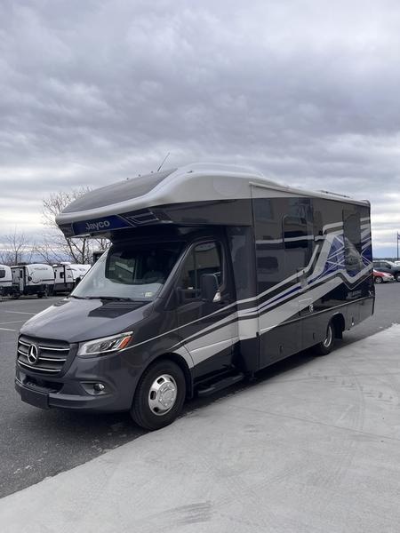 2023 Jayco Melbourne Prestige 24NP Photo in Staunton, VA 24401
