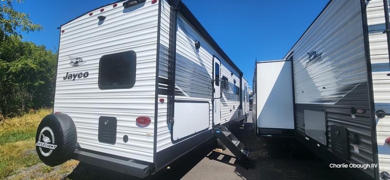 2026 Jayco 330TBS Photo in Staunton, VA 24401