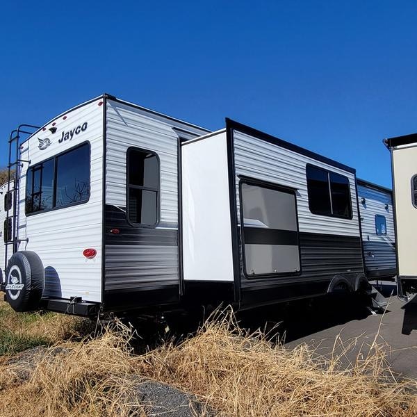 2024 Jayco Jay Flight 340RLK Photo in Staunton, VA 24401