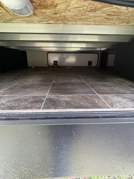 2014 Keystone RV Alpine 3620FL Photo in Staunton, VA 24401