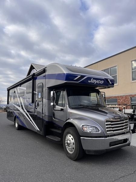 2024 Jayco Seneca 37M Photo in Staunton, VA 24401