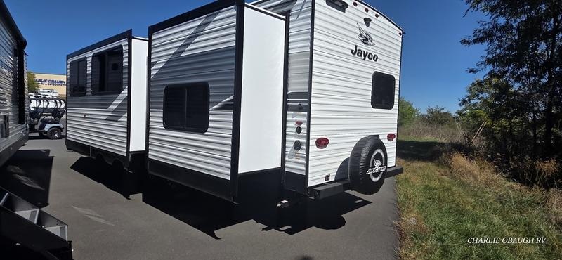 2026 Jayco Jay Flight SLX 333BTS Photo in Staunton, VA 24401