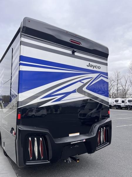 2023 Jayco Melbourne Prestige 24NP Photo in Staunton, VA 24401