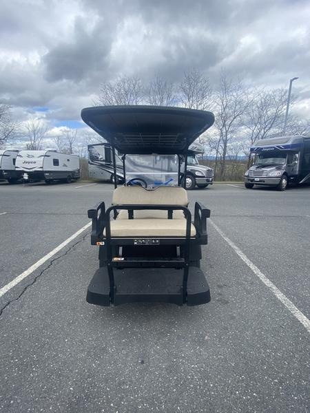 2023 Cushman® Shuttle™ 2+2 ELiTE Lithium Electric Photo in Staunton, VA 24401
