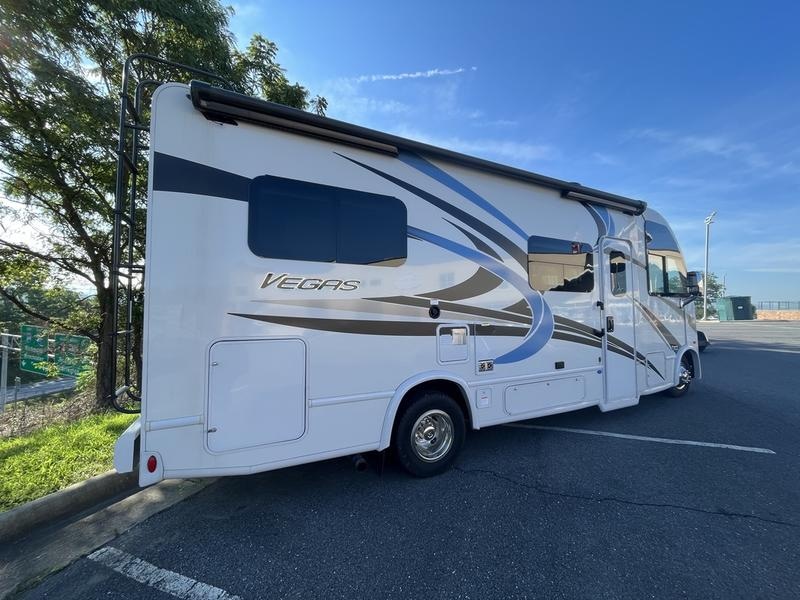 2022 Thor Motor Coach Vegas® RUV 24.1 Photo in Staunton, VA 24401