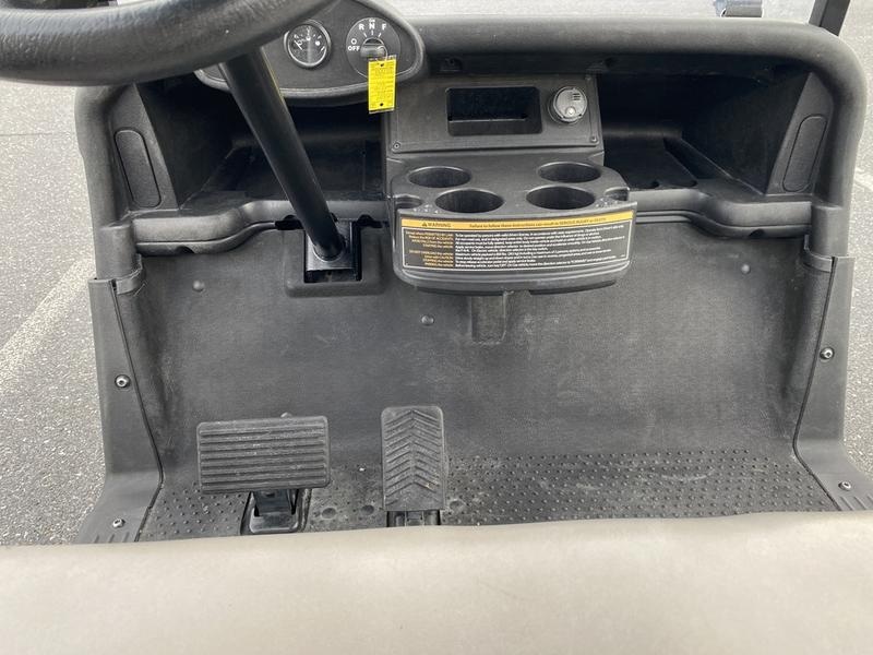 2019 E-Z-GO RXV® Electric Photo in Staunton, VA 24401