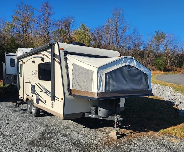 2015 Forest River Roo 21DK Photo in Staunton, VA 24401