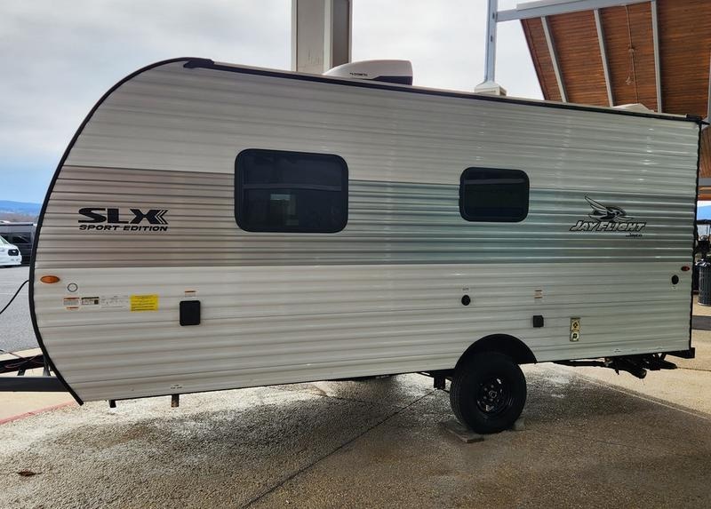 2025 Jayco Jay Flight SLX 170FQ Photo in Staunton, VA 24401
