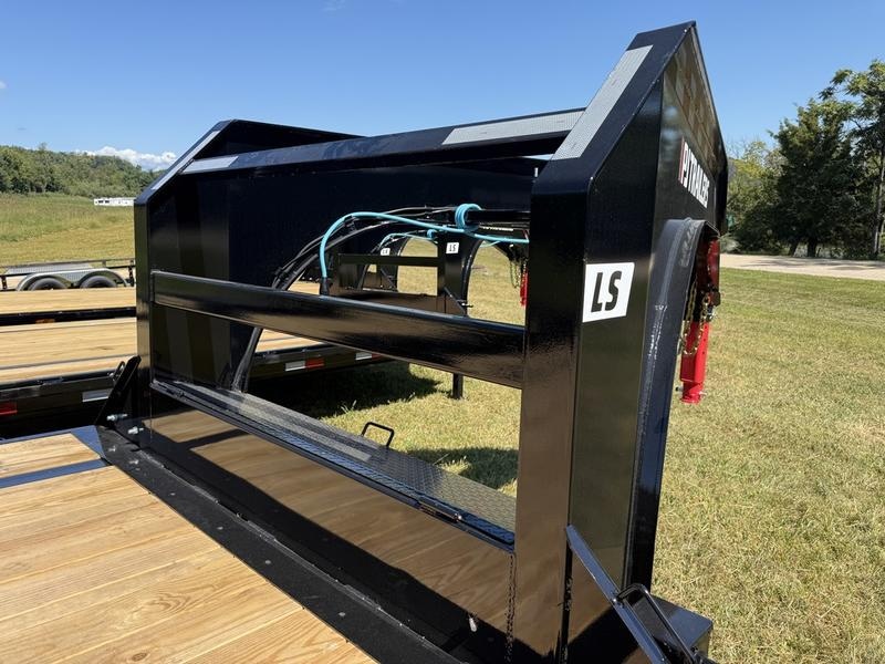 2026 PJ Trailer LS: Low-Pro Flatdeck with Singles LSQ2572BSWK Photo in Staunton, VA 24401