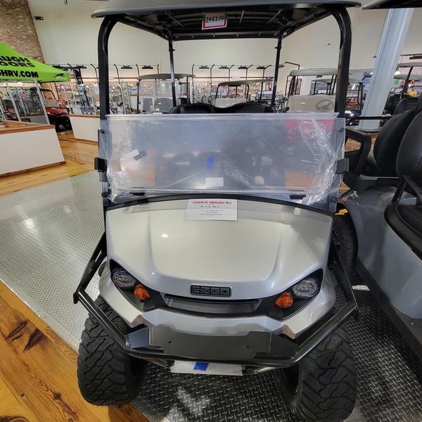 2024 E-Z-GO Express™ S4 ELiTE™ Lithium Platinum Photo in Staunton, VA 24401