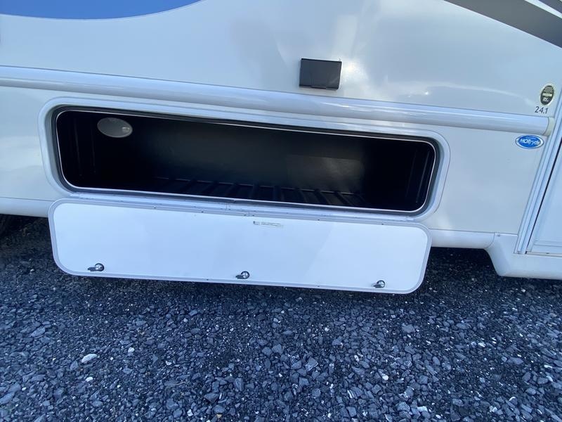 2022 Thor Motor Coach Vegas® RUV 24.1 Photo in Staunton, VA 24401