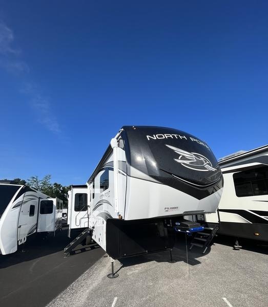 2023 Jayco North Point 373BHOK Photo in Staunton, VA 24401