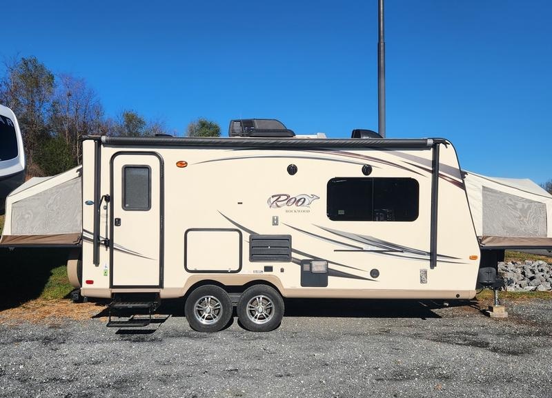 2015 Forest River Roo 21DK Photo in Staunton, VA 24401