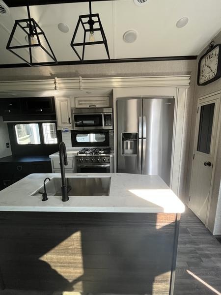 2023 Jayco North Point 373BHOK Photo in Staunton, VA 24401