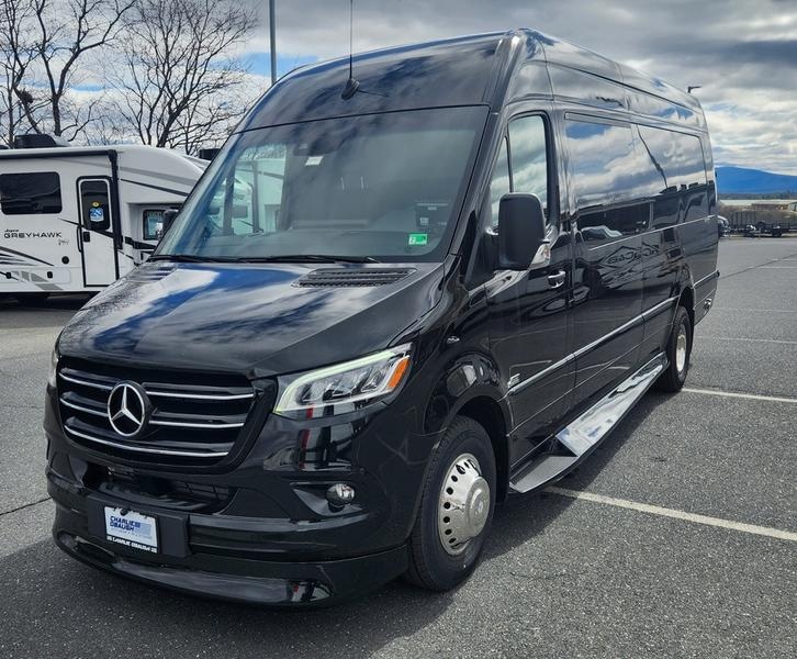 2025 Midwest Automotive Designs J-CLUB Photo in Staunton, VA 24401